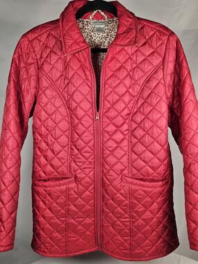 CW Classics Ladies Quilted Jacket With Leopard Print Lining Red Size M.